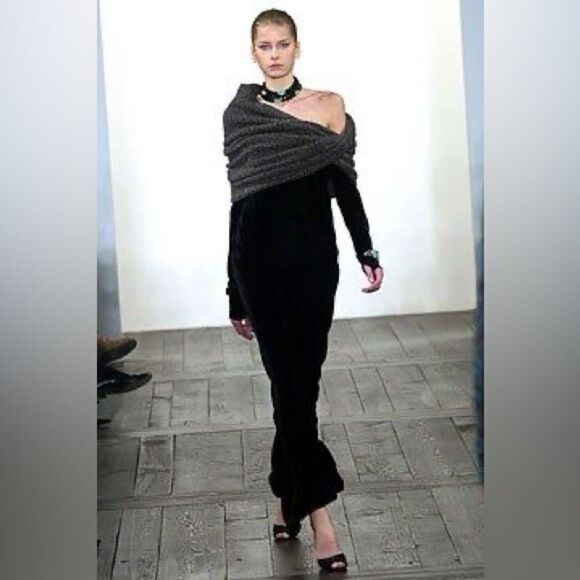 Ralph Lauren Fall ‘04 Black Chalk Stripe Cashmere Blend Knit Infinity Wrap Stole - Picture 15 of 17